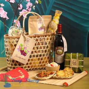 Giỏ tre đựng trái cây