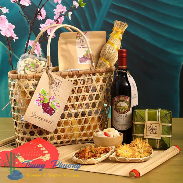 Giỏ tre đựng trái cây