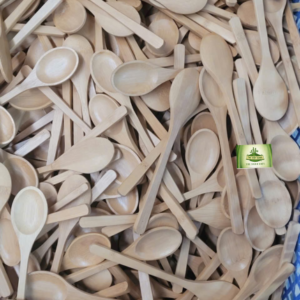 muỗng tre tự nhiên sự lựa chợn xanh